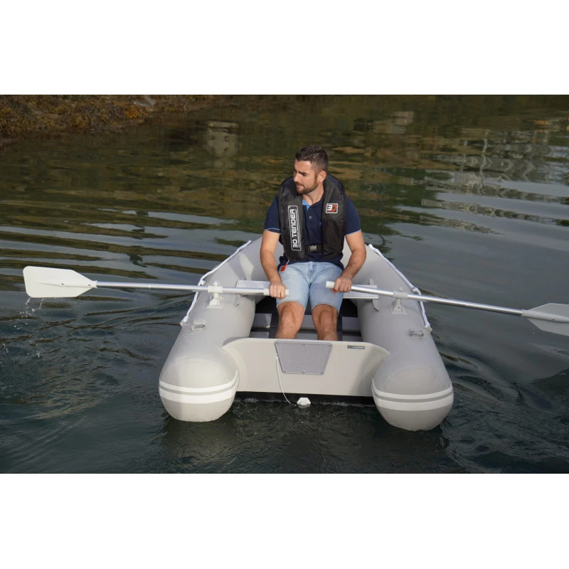 3D Tender WORLD TRAVEL 235 Nero 5 3D Tender WORLD TRAVEL 235 Nero - immagine 3