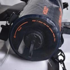 DOUCHE SOLAIRE À PRESSION 12 LITRES THERMOMETRE INCLUS - HOWZIT -ORANGEMARINE douche solaire a pression 12 litres thermometre inclus howzit 3