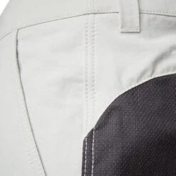 Pantaloni Da Vela Con Rinforzo Al Ginocchio E Protezione UV40 Per Uomo - MUSTO - Grigio Chiaro 13 Pantaloni Da Vela Con Rinforzo Al Ginocchio E Protezione UV40 Per Uomo - MUSTO - Grigio Chiaro -ORANGEMARINE pantalon de navigation avec renfort genoux et protection uv40 pour homme musto gris clair 5